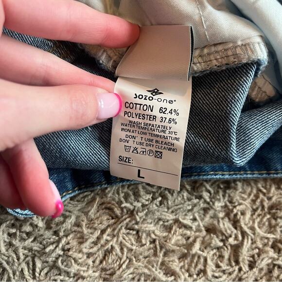 Sozo-One Distressed Medium Wash Jean Shorts Size Large - Picture 4 of 8